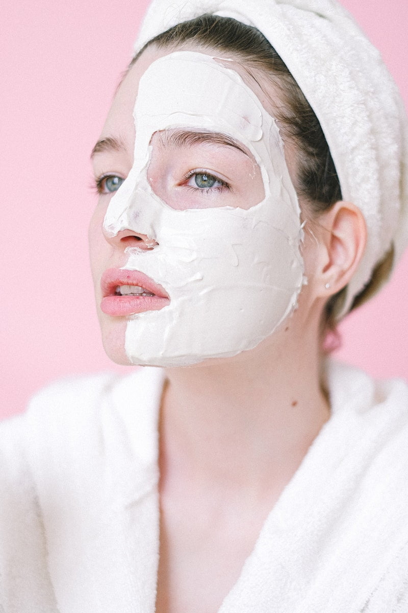 Hassas Ciltler İçin Peeling Nasıl Yapılır?