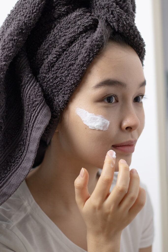 Yosun Peeling ile Yüzdeki Sivilce İzleri Nasıl Geçer?