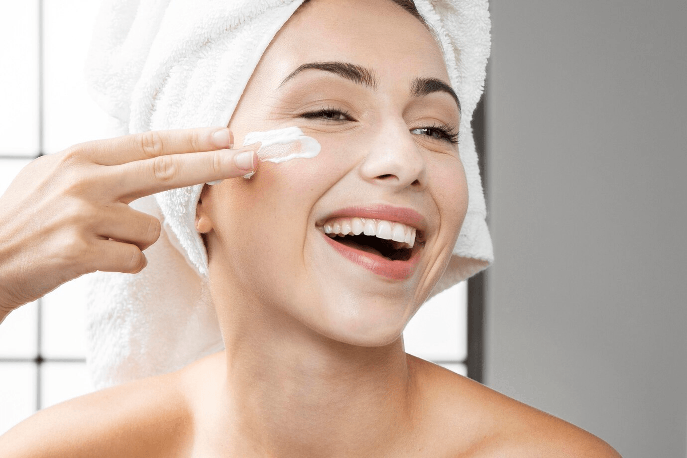 Peeling Yapmanın 10 Gizli Faydası: Cildinize Nefes Aldırın