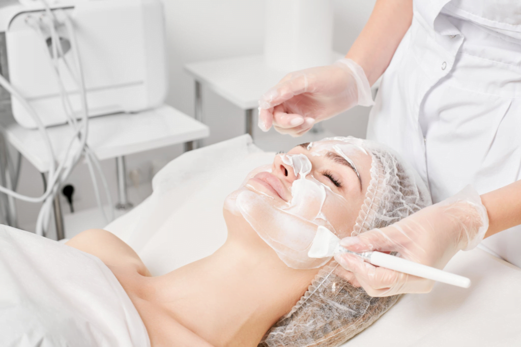 Kimyasal Peeling ve Régnee Algae Yosun Peeling: Hangisi Sizin İçin Daha Uygun? 2