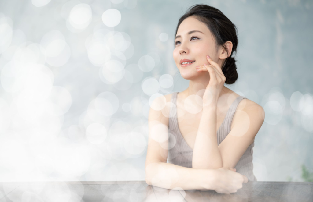Skinmalism Odaklı 5 Adımlı Regnee Yosun Peeling Protokolü Kore Cilt Bakımına Alternatif Olabilir mi?