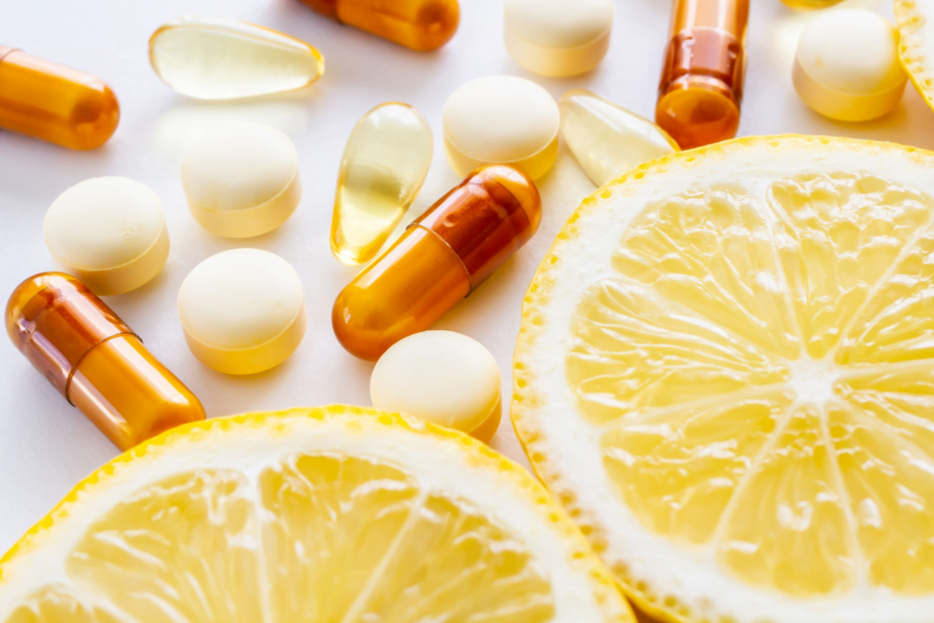 Cilt Bakım Rutininize C Vitamini Serumu Eklemeden Önce Bilmeniz Gereken Her Şey